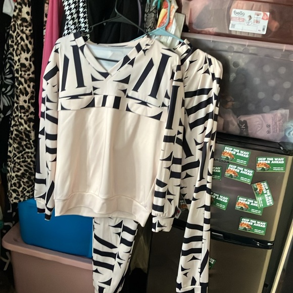 Small pair of Jeans - Picture 5 of 16